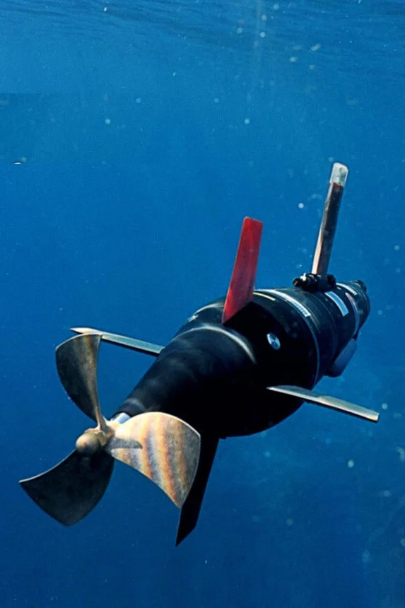 An OceanScan LAUV autonomous underwater vehicle seen from behind, underwater